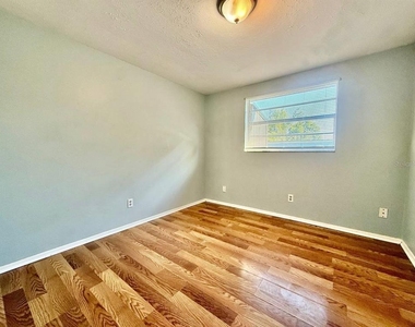 9406 Eastfield Road - Photo Thumbnail 8