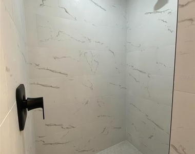 4614 E Seneca Avenue - Photo Thumbnail 35