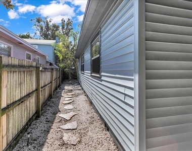 828 22nd Avenue N - Photo Thumbnail 16