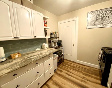 828 22nd Avenue N - Photo Thumbnail 7