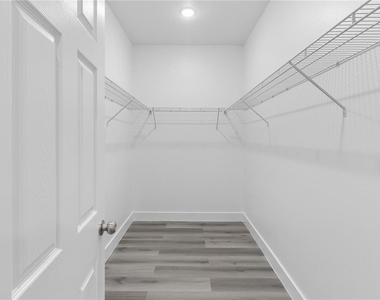 1449 Kathleen Road - Photo Thumbnail 9