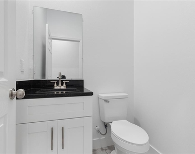 1449 Kathleen Road - Photo Thumbnail 10