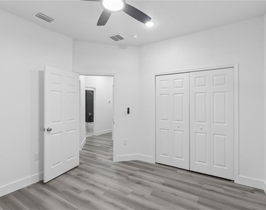 1449 Kathleen Road - Photo Thumbnail 13