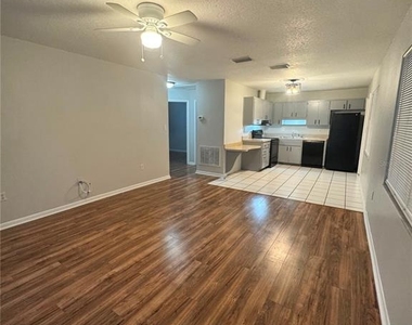2896 Meadow Lake Avenue - Photo Thumbnail 1