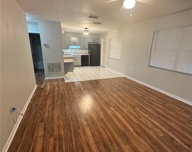 2896 Meadow Lake Avenue - Photo Thumbnail 9