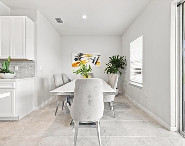 480 Crossings Avenue - Photo Thumbnail 7
