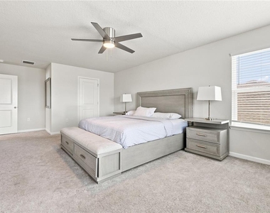 480 Crossings Avenue - Photo Thumbnail 15