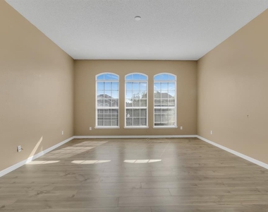 2827 Sand Arbor Circle - Photo Thumbnail 1