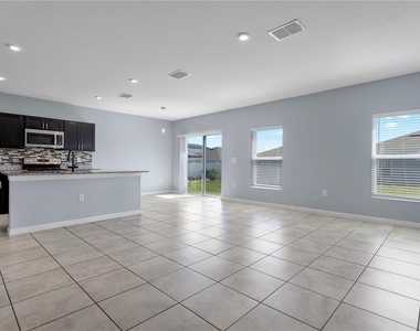 1582 Finnigan Circle - Photo Thumbnail 7