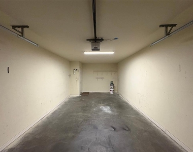 12021 Villanova Drive - Photo Thumbnail 26