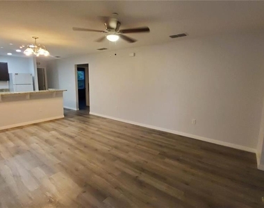 284 Gardner Lane - Photo Thumbnail 3