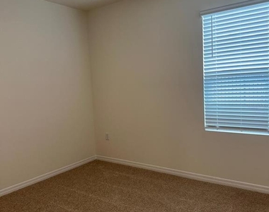 1113 Cascade Avenue - Photo Thumbnail 13