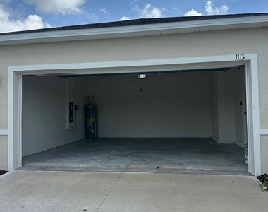 1113 Cascade Avenue - Photo Thumbnail 4