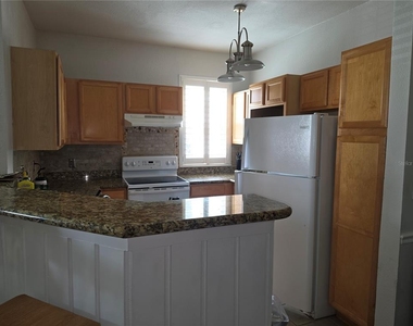 3016 Bonfire Beach Drive - Photo Thumbnail 8
