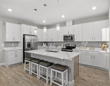 1804 Vista View Drive - Photo Thumbnail 13