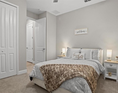 1804 Vista View Drive - Photo Thumbnail 7