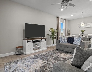 1804 Vista View Drive - Photo Thumbnail 11