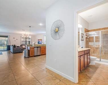 1433 Thunderbird Road - Photo Thumbnail 12