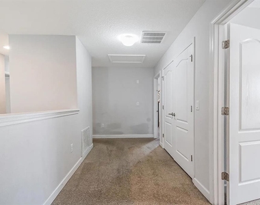 1433 Thunderbird Road - Photo Thumbnail 44