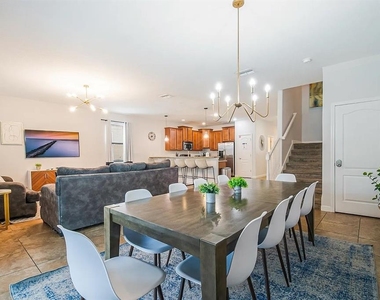 1433 Thunderbird Road - Photo Thumbnail 28