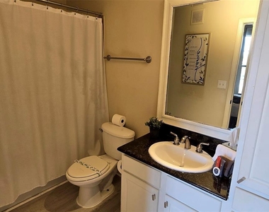 912 Charo Parkway - Photo Thumbnail 14