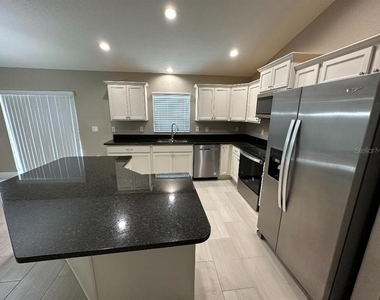 14851 Sw 48th Avenue - Photo Thumbnail 3