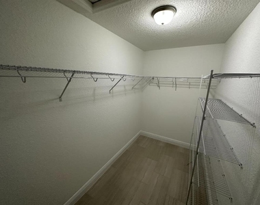 14851 Sw 48th Avenue - Photo Thumbnail 10