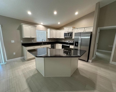 14851 Sw 48th Avenue - Photo Thumbnail 6