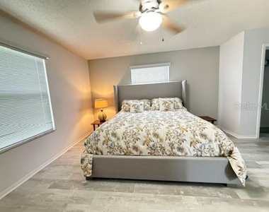 335 San Marino Drive - Photo Thumbnail 12