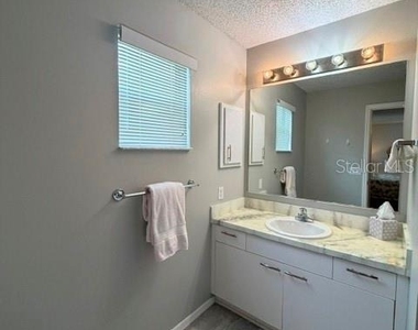 335 San Marino Drive - Photo Thumbnail 17