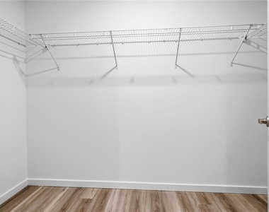 3059 Ne 20th Terrace - Photo Thumbnail 16