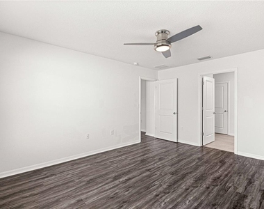 8687 Sw 49th Terrace - Photo Thumbnail 15