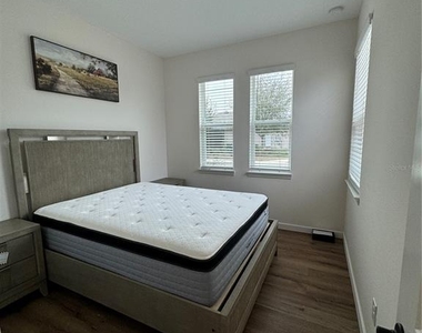3339 Nw 52nd Avenue Road - Photo Thumbnail 3