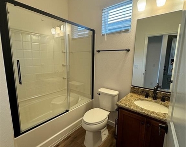 3339 Nw 52nd Avenue Road - Photo Thumbnail 5
