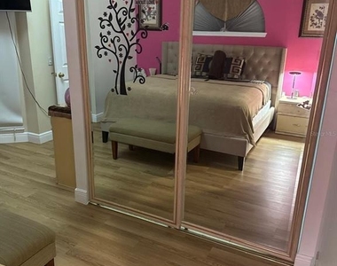 1007 Byerly Way - Photo Thumbnail 8