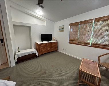 18620 Wayne Road - Photo Thumbnail 4