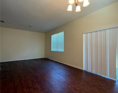 2305 Betsy Ross Lane - Photo Thumbnail 2