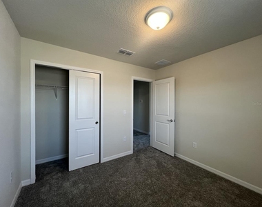 3355 Vine Leaf Street - Photo Thumbnail 14