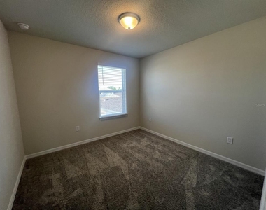 3355 Vine Leaf Street - Photo Thumbnail 15