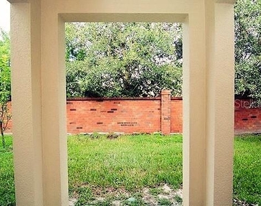 1652 Plumeria Place - Photo Thumbnail 17