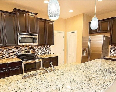 1652 Plumeria Place - Photo Thumbnail 8