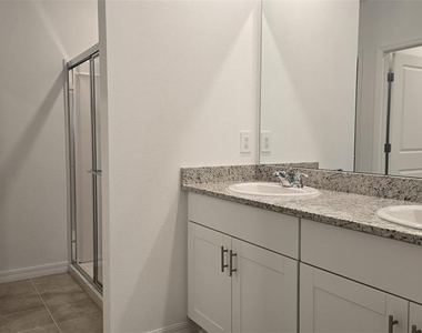 4759 Cloister Street - Photo Thumbnail 10