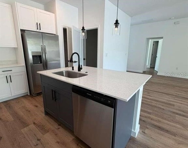 9905 N Odessa Way - Photo Thumbnail 11