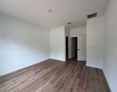 9905 N Odessa Way - Photo Thumbnail 30