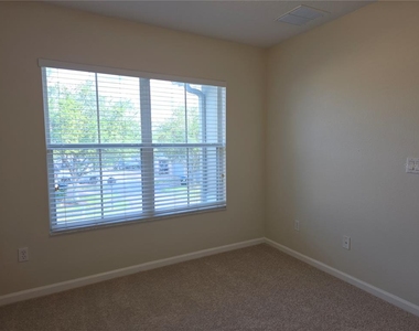 16661 Cedar Crest Drive - Photo Thumbnail 35