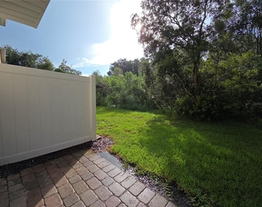 16661 Cedar Crest Drive - Photo Thumbnail 12