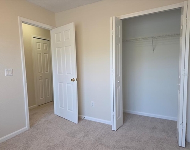 16661 Cedar Crest Drive - Photo Thumbnail 36