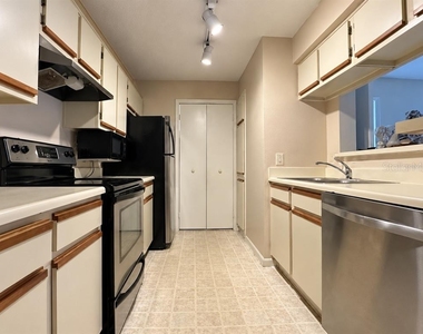 5500 Devonbriar Way - Photo Thumbnail 4
