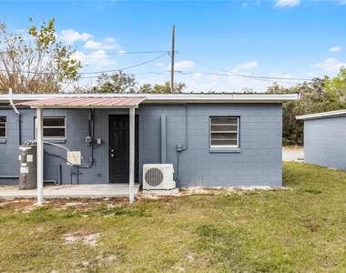 1086 Hibiscus Court - Photo Thumbnail 15