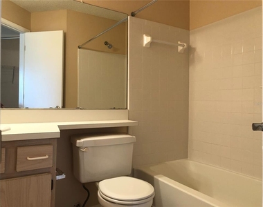 717 Secret Harbor Lane - Photo Thumbnail 31